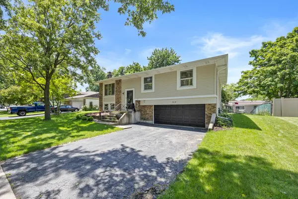 313 Bedford RD, Bolingbrook, IL 60440