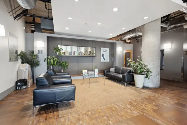 3963 W Belmont AVE #137, Chicago, IL 60618