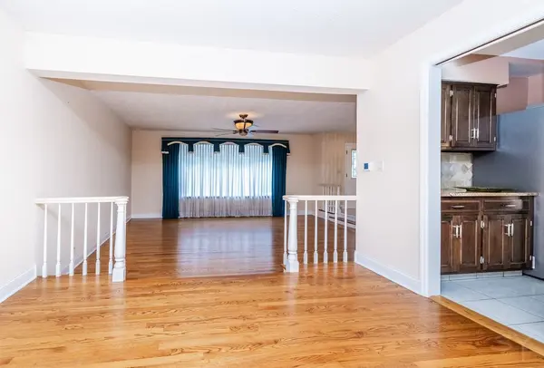 1012 S Church RD, Mount Prospect, IL 60056