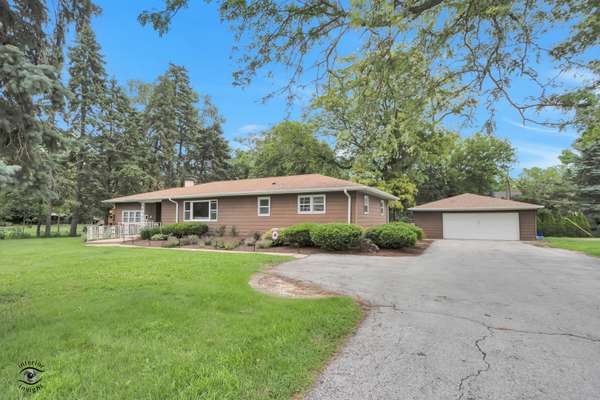 2608 Essington RD, Joliet, IL 60435