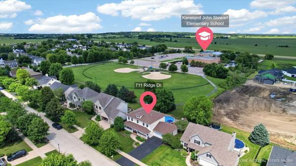 711 Ridge DR, Elburn, IL 60119
