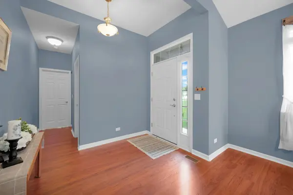 1053 Canary AVE, Yorkville, IL 60560