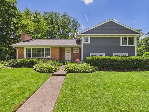 201 E Olive AVE, Prospect Heights, IL 60070