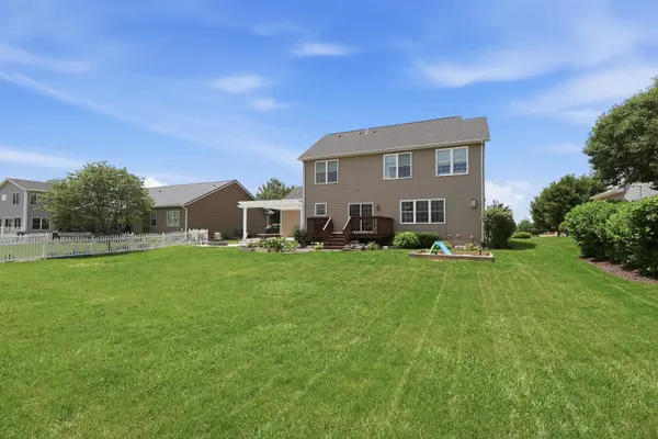 6015 Spring ST, Davenport, IA 52807