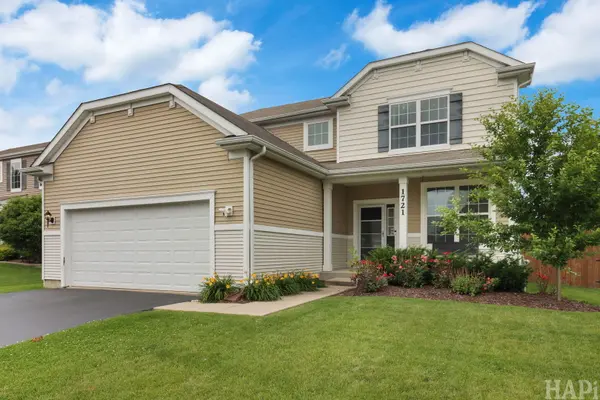 1721 Roger RD, Woodstock, IL 60098