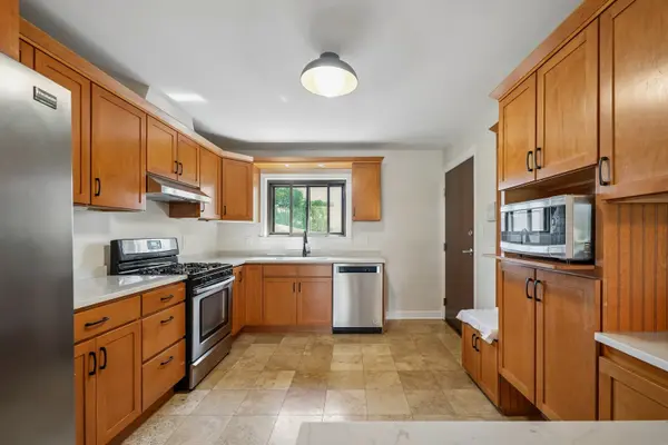 928 W Irving Park RD #309, Bensenville, IL 60106