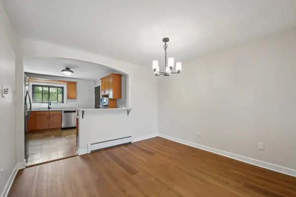 928 W Irving Park RD #309, Bensenville, IL 60106