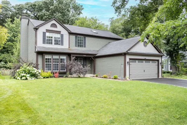 1340 Yellowstone Pkwy, Algonquin, IL 60102