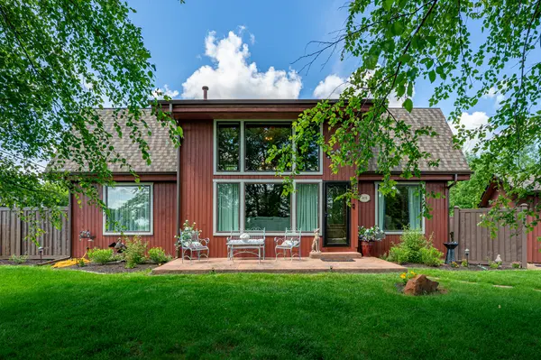 4878 WALNUT GROVE, Poplar Grove, IL 61065