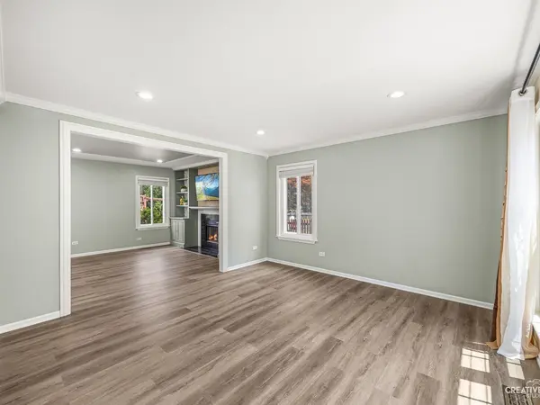 2463 WARM SPRINGS LN, Naperville, IL 60564