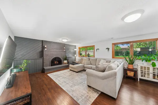 836 Napa ST, Carol Stream, IL 60188