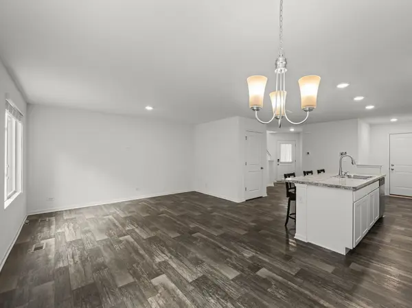 1109 Westlake DR, Cary, IL 60013