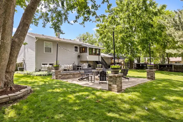 2434 Oakdale CT, Aurora, IL 60504