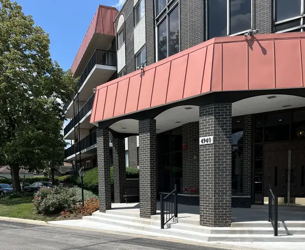 4940 Foster ST #308, Skokie, IL 60077