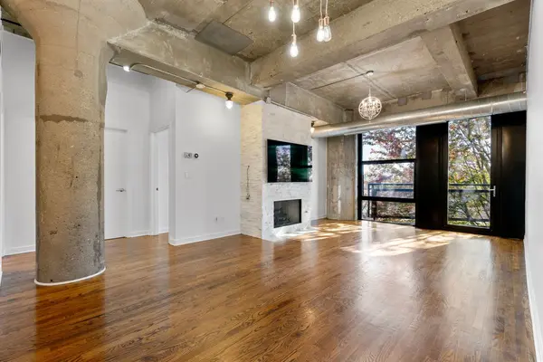 1001 W 15th ST #318, Chicago, IL 60608