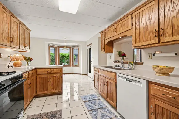 2743 Harbor DR #2743, Joliet, IL 60431