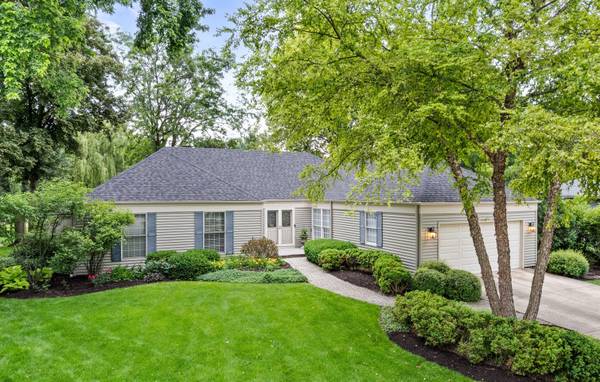 1493 Sandy Hook ST, Wheaton, IL 60189