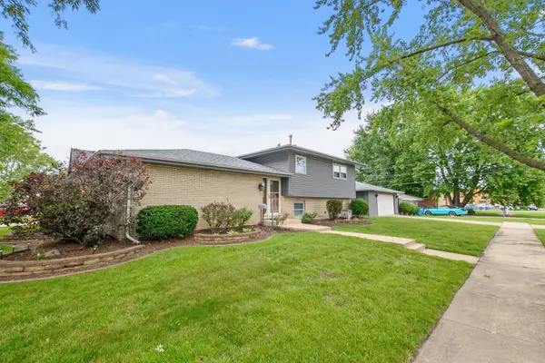 3700 W 120th PL, Alsip, IL 60803