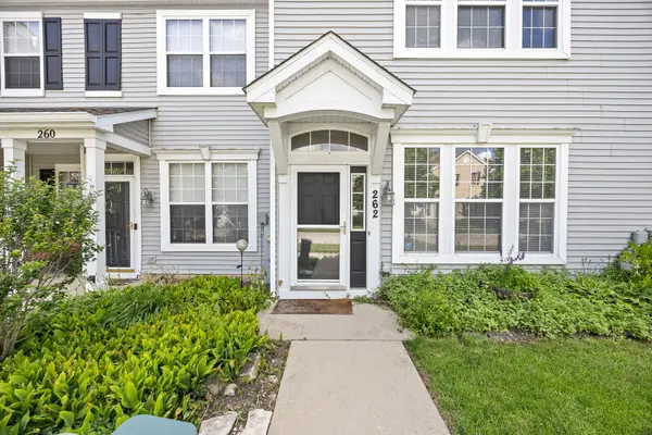 262 Springbrook Trail S, Oswego, IL 60543