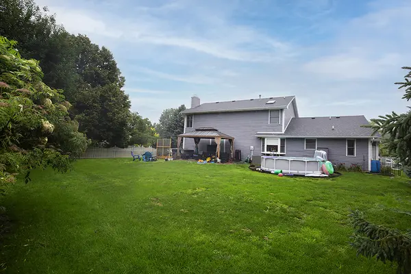 1 Harbor Pointe CT, Bloomington, IL 61704