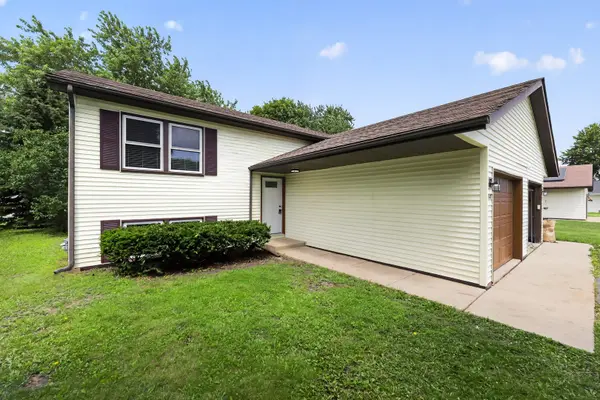 642 Swan DR, Grayslake, IL 60030