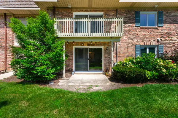 6S080 Park Meadow DR #9F, Naperville, IL 60540