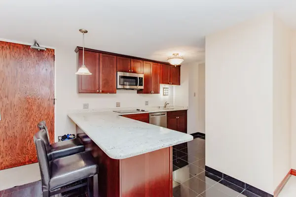 233 E Erie ST #1305, Chicago, IL 60611