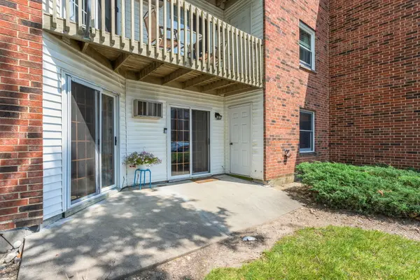 1362 Cunat CT #1A, Lake In The Hills, IL 60156