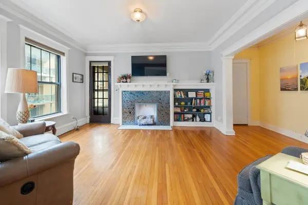 5522 S Cornell AVE #2W, Chicago, IL 60637