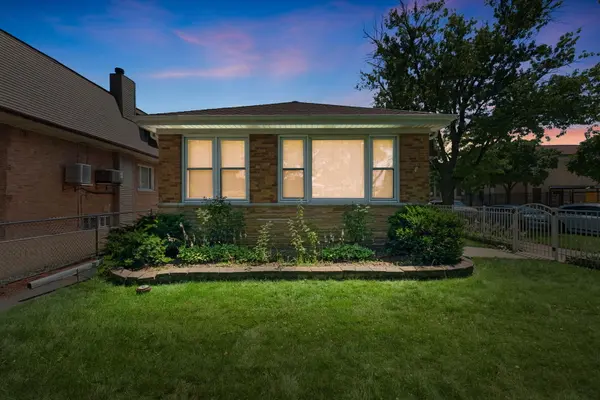 4301 N Mcvicker AVE, Chicago, IL 60634
