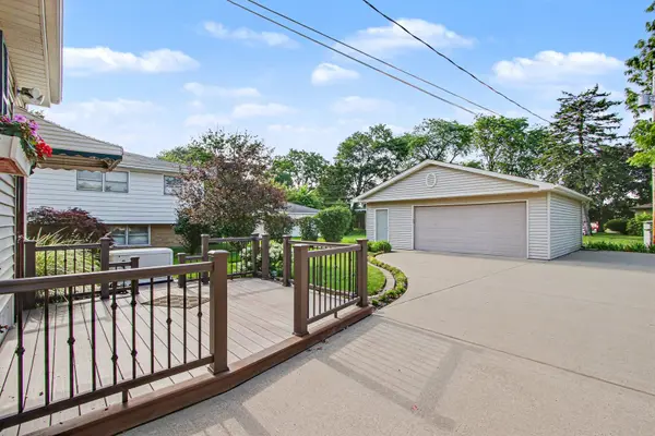 510 E 164th PL, South Holland, IL 60473