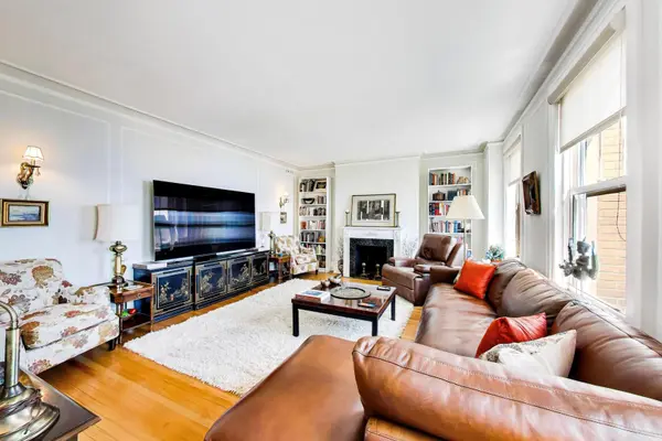 5000 S East End AVE #24B, Chicago, IL 60615