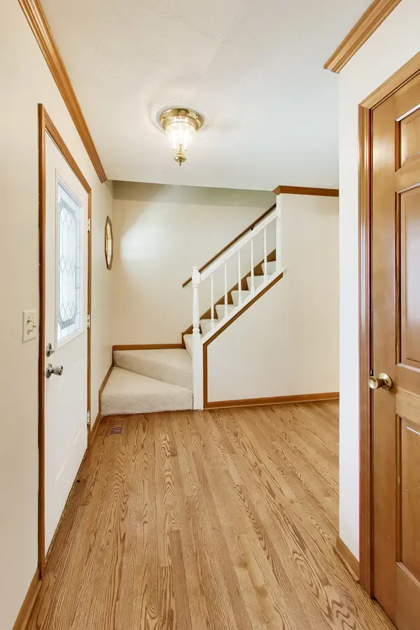 1572 Marquette AVE, Naperville, IL 60565