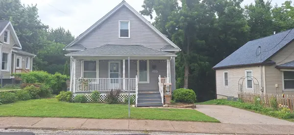 2324 E High ST, Davenport, IA 52803