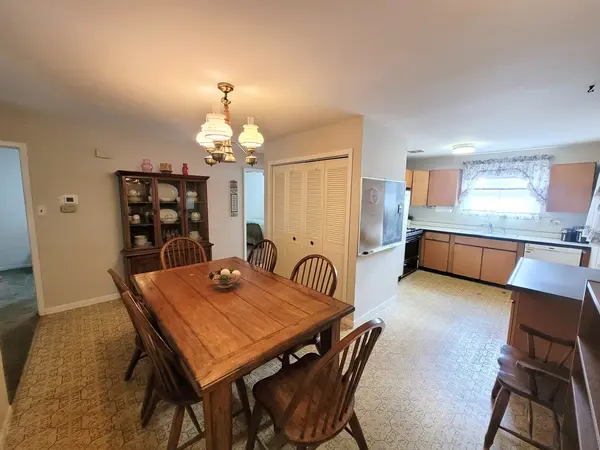 14545 Avers AVE, Midlothian, IL 60445