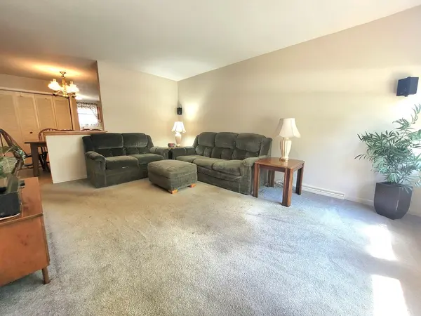 14545 Avers AVE, Midlothian, IL 60445