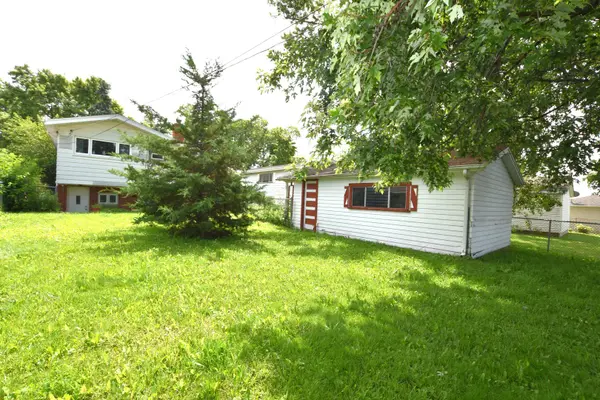 14 N May ST, Addison, IL 60101