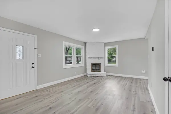 307 Louis RD, Joliet, IL 60433