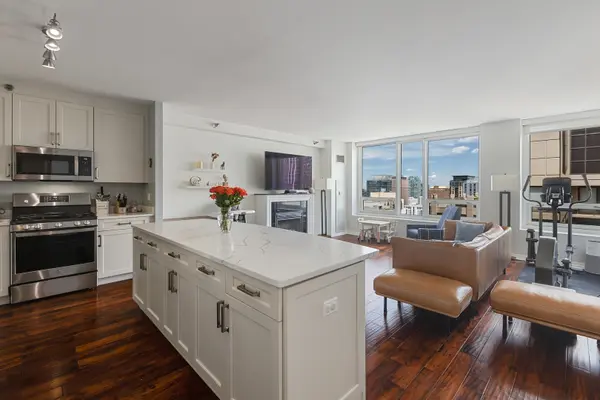 33 W Ontario ST #30H, Chicago, IL 60654