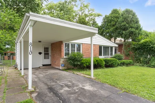 810 Leamington AVE, Wilmette, IL 60091