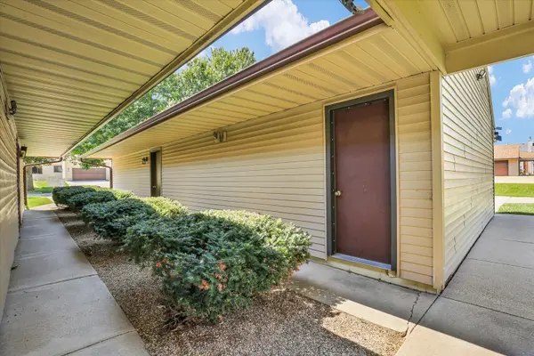 2463 Clayton BLVD #2463, Champaign, IL 61822