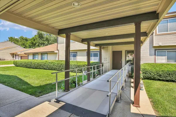 2463 Clayton BLVD #2463, Champaign, IL 61822