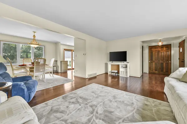 7561 Ponderosa CT, Orland Park, IL 60462