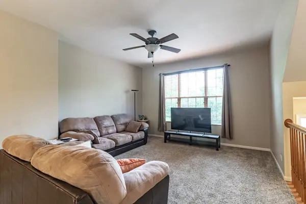 1631 Station Park DR, Grayslake, IL 60030