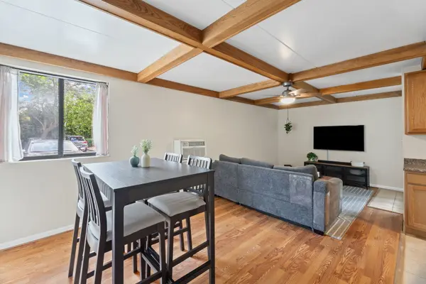 342 W Miner ST #1A, Arlington Heights, IL 60005