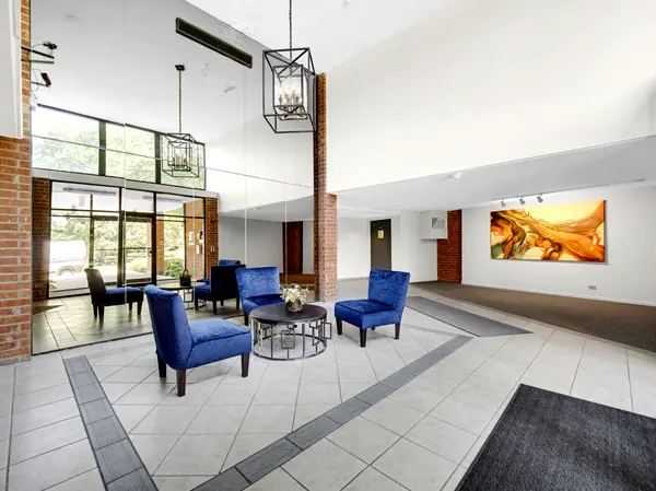 1415 E Central RD NE #305A, Arlington Heights, IL 60005