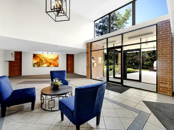 1415 E Central RD NE #305A, Arlington Heights, IL 60005