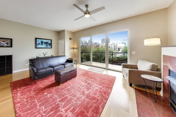 647 N Green ST #301, Chicago, IL 60642