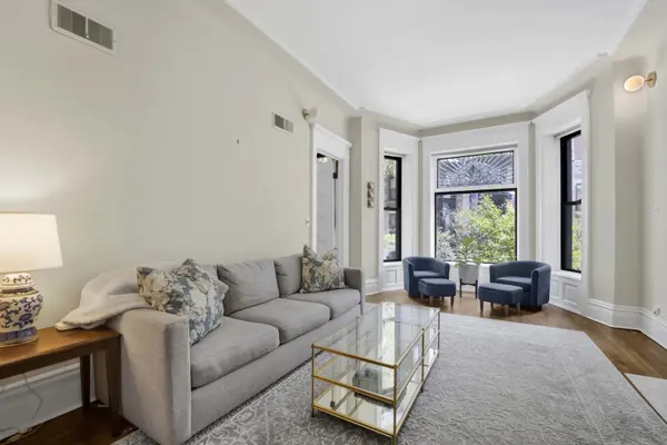 2120 N Clark ST #2, Chicago, IL 60614