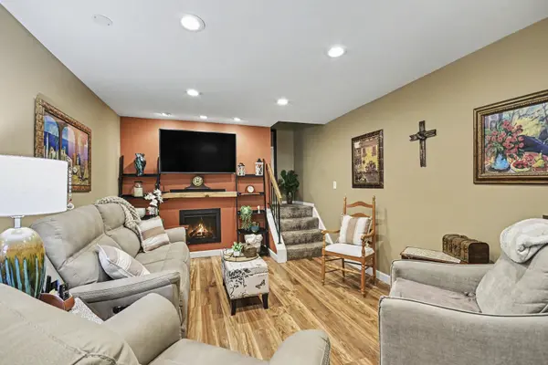 2225 Daffodil DR #308c, Crest Hill, IL 60403
